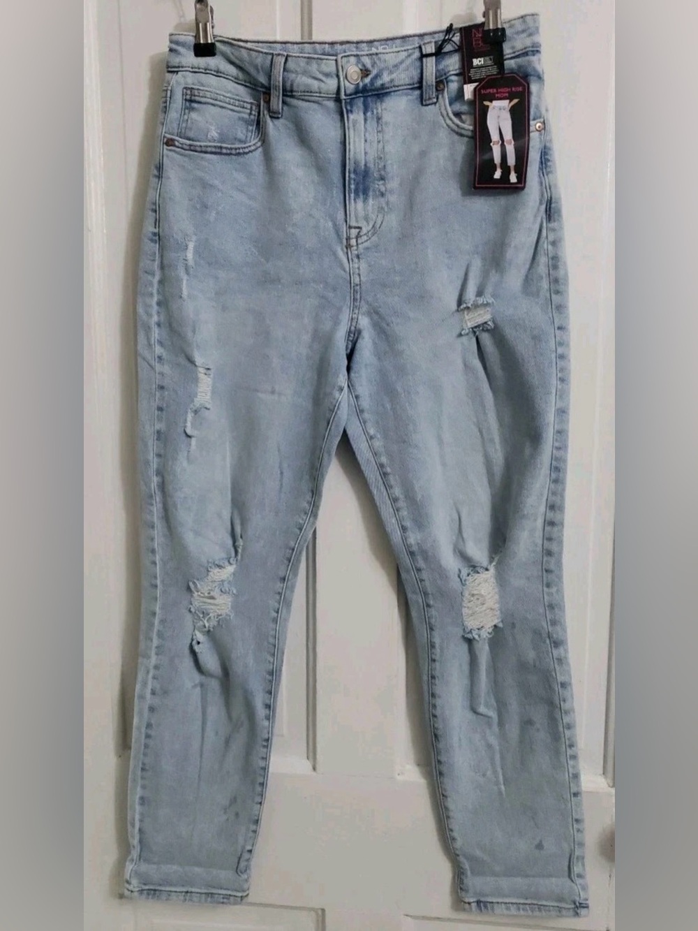 No Boundaries Light Blue Distressed Ankle Jeans